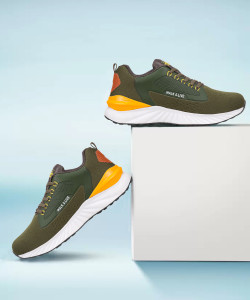 World Wear Footwear Exclusive Affordable Collection of Trendy