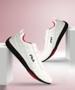Fila men's sterling ii sneakers hotsell