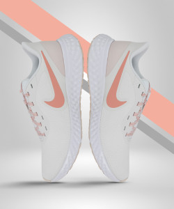 White nike takkies shop
