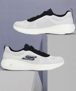 Skechers GO RUN FAST QUAKE Running Shoes For Men Buy