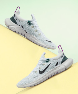 Nike free 5.0 sales running shoes flipkart