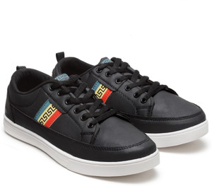 Levi's comfort store tech shoes price