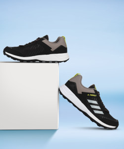 Adidas best sale argo trek