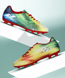 Nivia invader sales football shoes