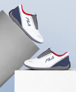 Fila flat shoes deals