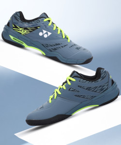 Badminton shoes on flipkart deals