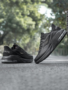 Nike huarache slip resistant discount