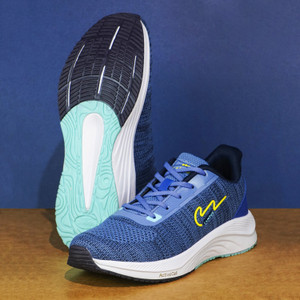 Sports shoes under 700 rs online