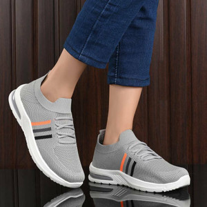 Nike shoes online girl flipkart