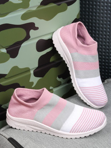 Less shoes for girl cheap