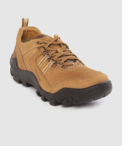 Woodland trekking shoes flipkart cheap