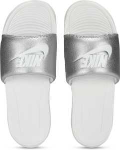 Silver sales nike sliders