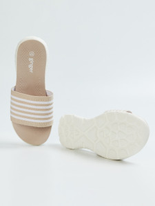 Ginger chappals online clearance