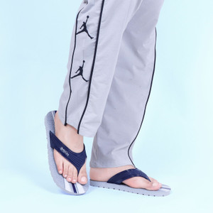 Jumpman hotsell flip flops
