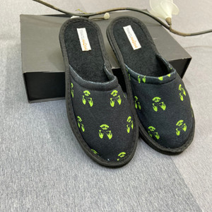 Skull new arrivals house slippers