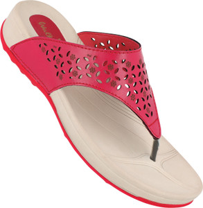 Walkaroo best sale ladies slippers