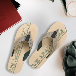 Foute slippers store
