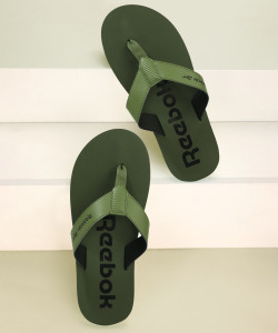 Reebok flip hot sale flops online