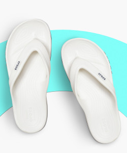 Crocs hawai store chappal