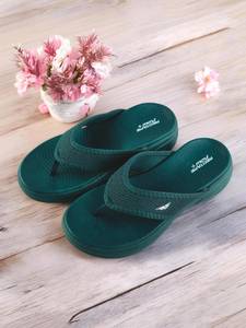 RED TAPE Women Flip Flops