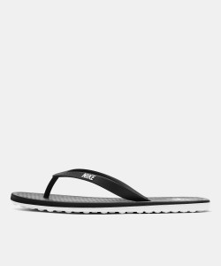 Nike on deck flip flops store