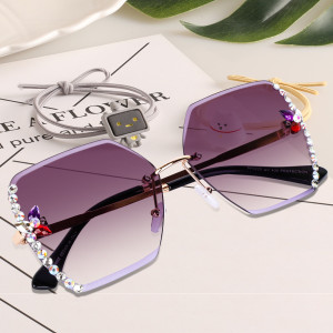 Ladies discount sunglasses flipkart