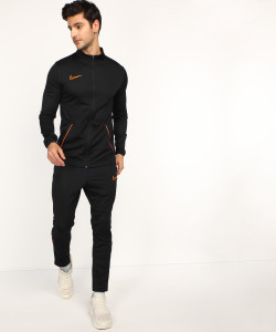 Nike shop tracksuit flipkart
