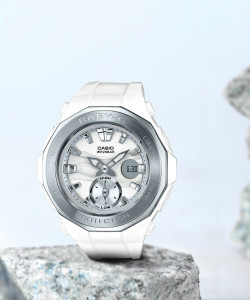 Casio bga 220 outlet