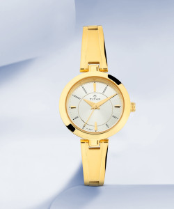 Titan Karishma Analog Watch For Women Buy Titan Karishma