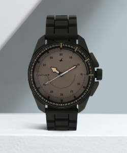 Fastrack Commando Analog Watch For Men Buy Fastrack