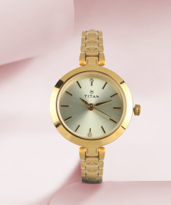 Buy Titan Karishma Analog Watch For Women 2598YM01 Online
