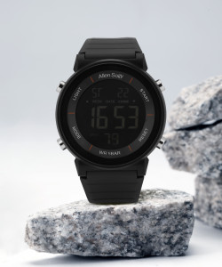 Mens digital watch sale new arrivals