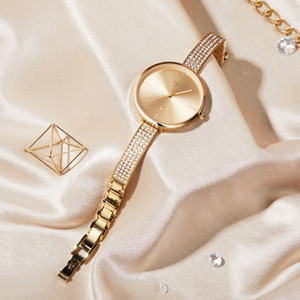 Fastrack gold chain watch for ladies hotsell