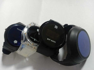 Onyk watch touch outlet screen