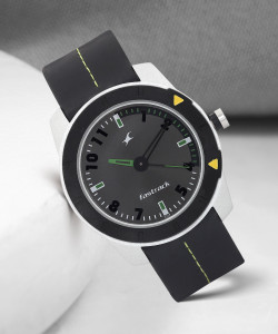 Fastrack watch new arrivals 3015asd price
