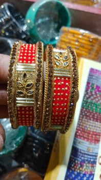 KANHIYA S.R.K Glass Bangle Price in India - Buy KANHIYA S.R.K