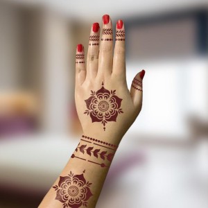 Mehendiful on Instagram Simple henna design for thumb mehendiful    simplehenna hennadesign thumbhenna hennatattoo tattoo art  hyderabadhennaartist
