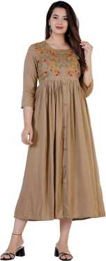 Women Embroidered Rayon Flared Kurta