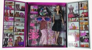 doll dress and makeup