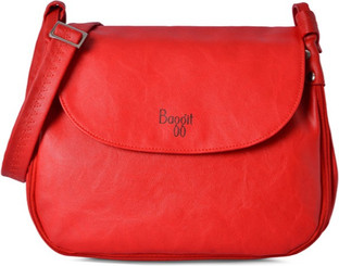 baggit red solid sling bag