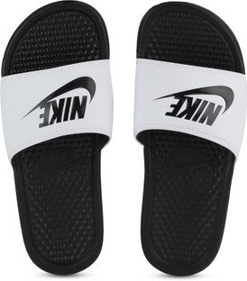 nike benassi black slides