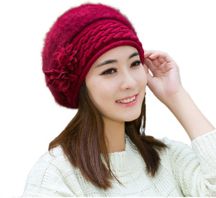 stylish winter cap for girl
