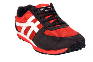 track star running shoes