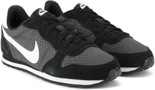 Nike wmns genicco