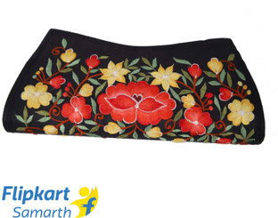 khaadi clutches
