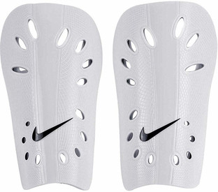 nike shin guards flipkart