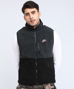 nike sleeveless jacket