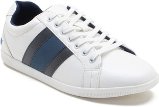 Red tape white sneakers flipkart clearance