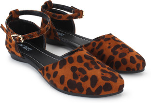 Alley Walk Women's Leopard Print Flats 