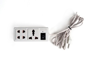 4 Port 220v Cable 2.5m Multi Power Outlet Strip Switch Plug Socket Adapter EU 